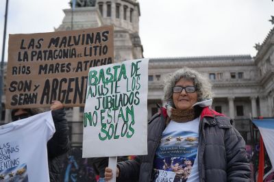Los jubilados que cobran la m�nima perdieron un 42% de su poder adquisitivo
