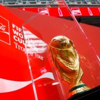 La embotelladora de Coca-Cola roza 1.000 millones de beneficio con impulso del Mundial