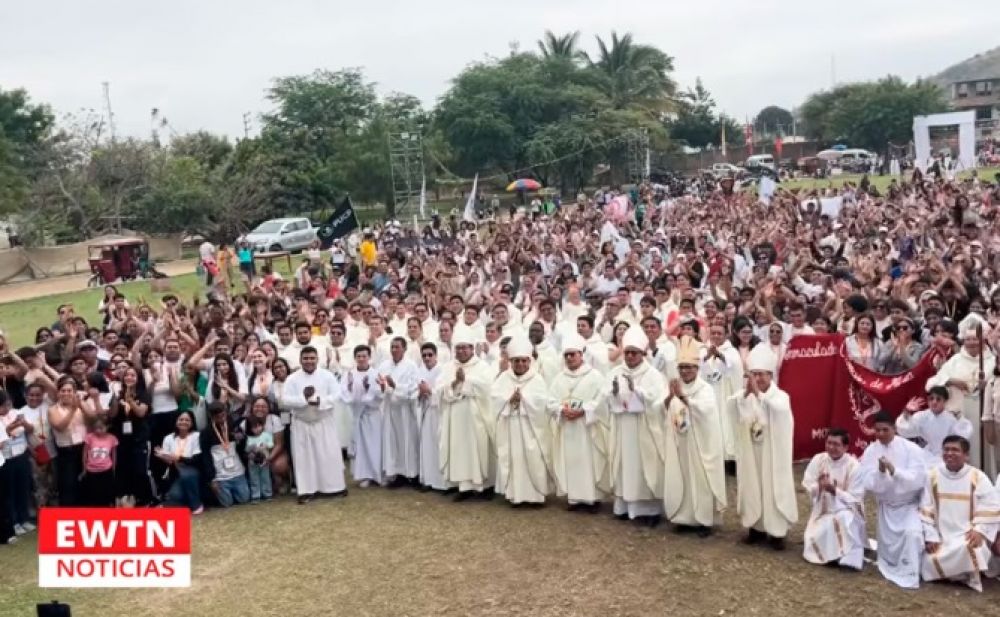 ��Se valiente! Cristo vive� M�s de 4.000 j�venes participaron en la Jornada de la Juventud en Per�