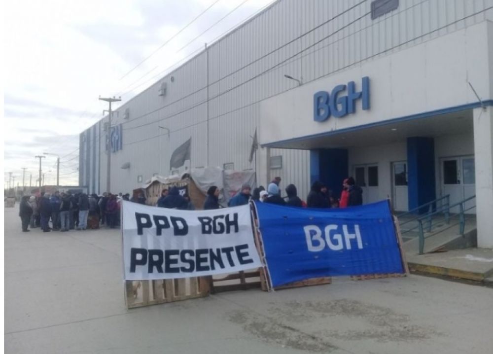 A pocos d�as de retomar la actividad, BGH activ� 24 despidos y desde la UOM advierten que hay 500 m�s en riesgo