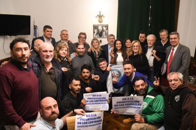 La CTA llev� al Senado su denuncia por el desguace del sistema nuclear: desfinanciamiento, paralizaci�n de proyectos, reducci�n de inversiones y p�rdida de recursos humanos