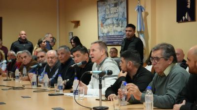 Los gremios mantienen la marcha al Congreso pese a la ca�da del cap�tulo de la Ley de Tierras