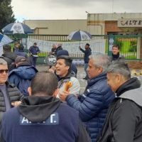 Reclaman la reincorporaci�n de trabajadores despedidos de la f�brica t�xtil Alter de Berazategui