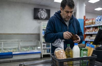 El �pico hist�rico� de consumo del que habl� Milei, mostr� un fuerte contraste en las ventas de julio: cayeron 3.8%