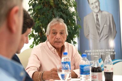 Crisis textil: se derrumba el consumo y crecen los despidos y conflictos en las f�bricas
