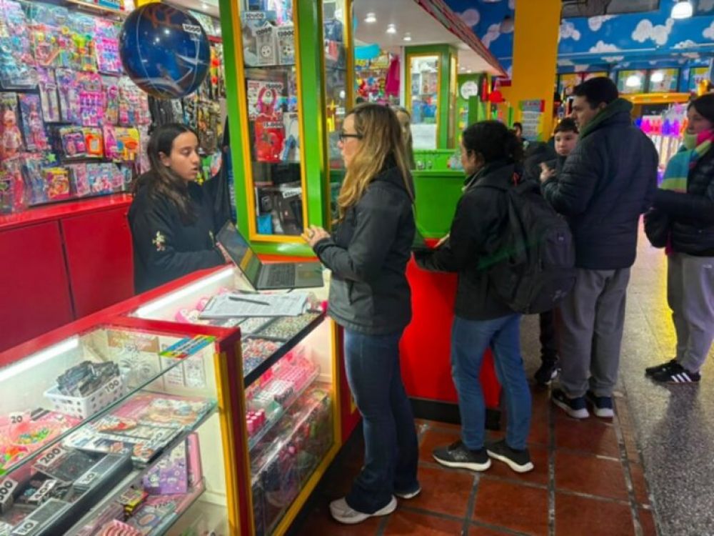 Trabajo fiscaliz� las condiciones laborales en cines y salones de juego en 39 localidades bonaerenses