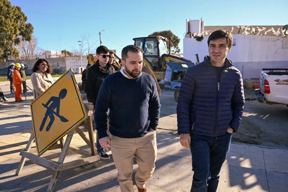 Torres recorri� los primeros trabajos del nuevo Conducto Pluvial que transformar� el sistema de desag�e de Comodoro