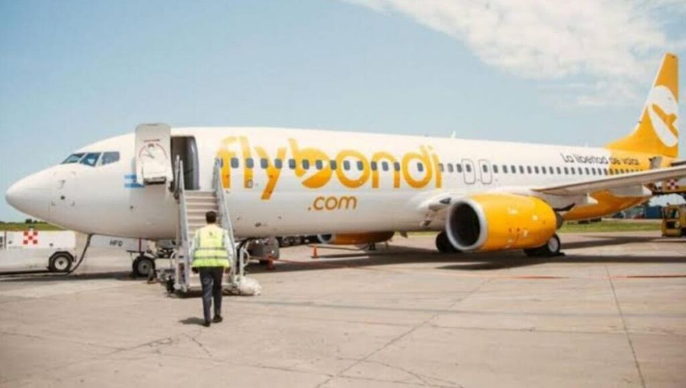 Flybondi ya cancela 4 de cada 5 vuelos y no paga los acuerdos con los trabajadores despedidos