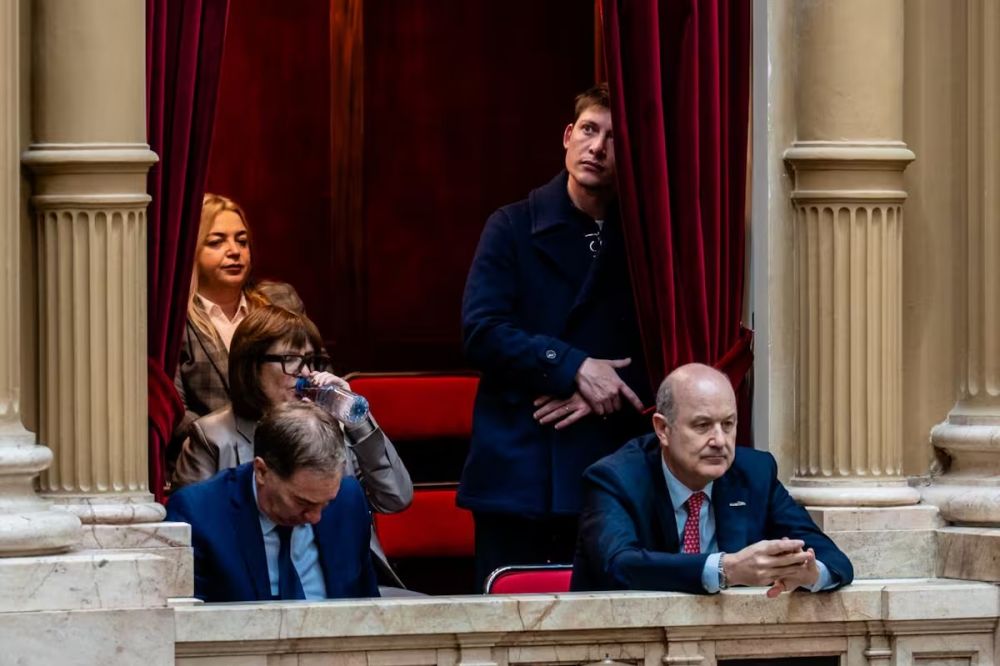 Tras el rev�s en el Senado, el Gobierno sum� a Sturzenegger a la mesa pol�tica y dosifica los tiempos pol�ticos de sus iniciativas