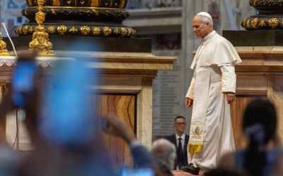 El Papa Le�n XIV previene contra la presencia meramente virtual o pasiva de los fieles en la Misa