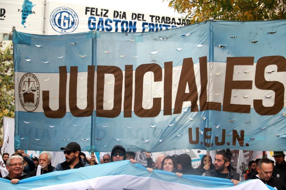 Paro de la UEJN contra el traspaso y el �vaciamiento� de la Justicia Nacional
