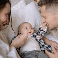 Ca�da de la natalidad: los argentinos quieren hijos, pero la econom�a y la vivienda los frenan