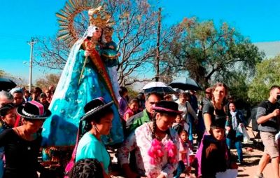 Fe, cultura y tradici�n: Los bolivianos celebran a la Virgen de Urkupi�a
