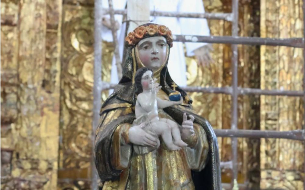 Devuelven imagen de Santa Rosa de Lima robada hace 19 a�os de capilla en M�xico
