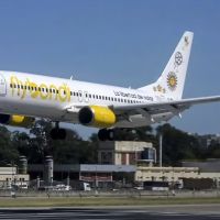 Flybondi: �La libertad� de vender pasajes, cancelar vuelos y no pagar sueldos