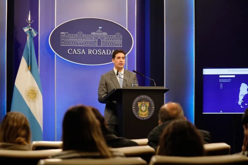 La maldici�n del vocero: Adri�n Ravier, otro dolor de cabeza para Javier Milei