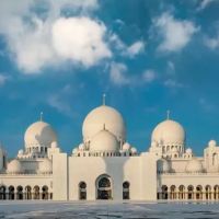 La Gran Mezquita Sheij Zayed de Abu Dhabi recibi� m�s de tres millones de visitantes en el primer semestre