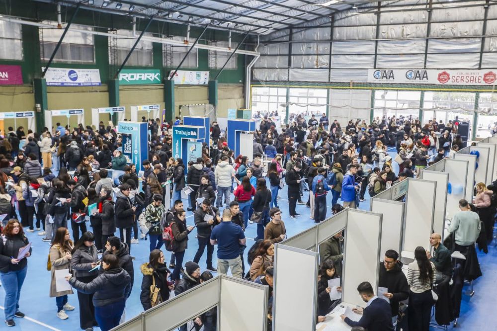 Signo de crisis: la Ciudad promocion� puestos de trabajo en una Expo Empleo y se anotaron 10 mil personas