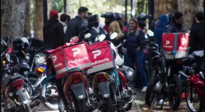 Trabajadores de plataforma: ante el auge de la actividad piden regulaciones que termine con �la s�per explotaci�n�