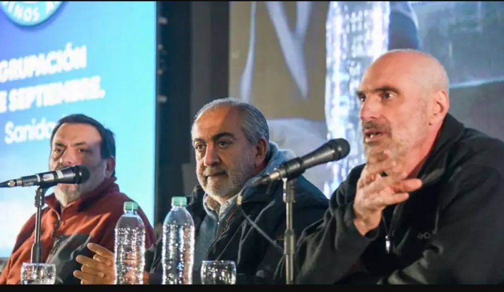 Sigue la gira de H�ctor Daer por el interior para normalizar regionales: Participar� de un acto en San Juan
