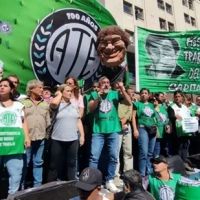 El Gobierno convoc� a paritarias a los gremios estatales y ATE reclama una suma fija de $400.000