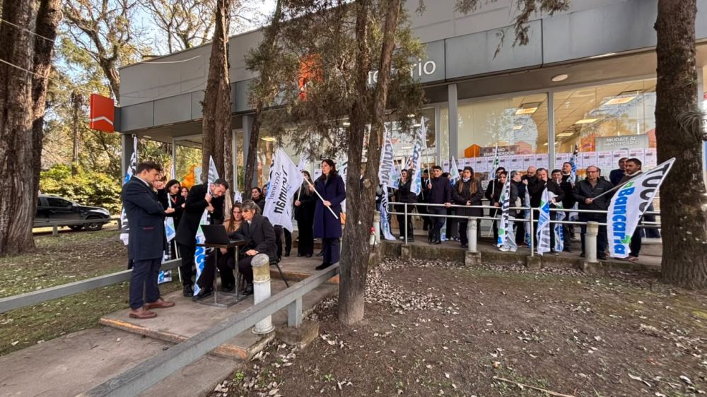 Tucum�n: En solidaridad por el cierre del Hipotecario, el viernes habr� paro de todos los bancos en la primera hora de atenci�n