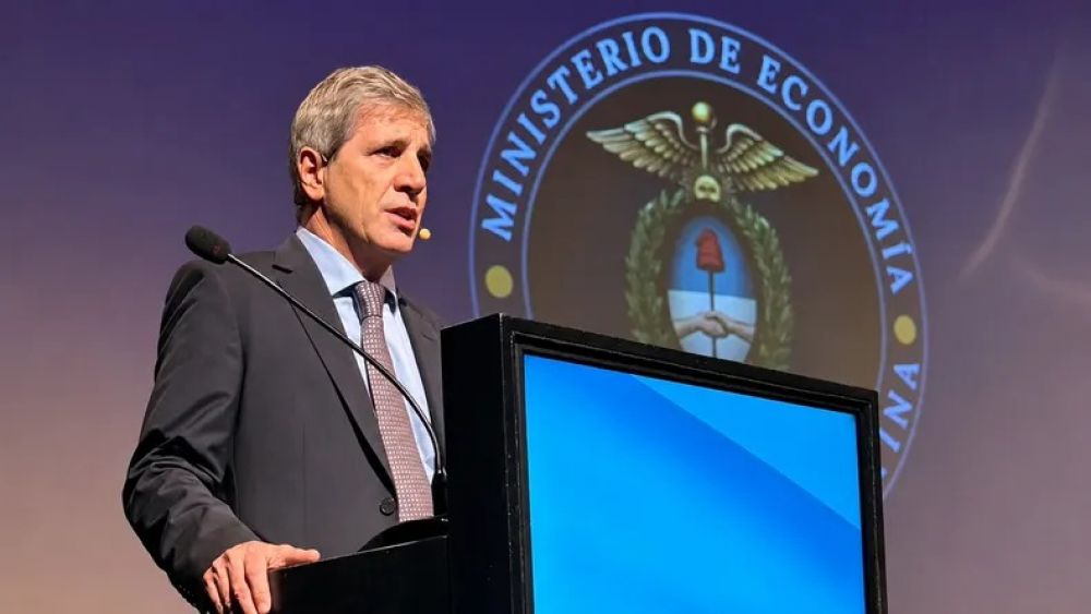 Los mercados advierten que la macro no funciona y Toto Caputo anuncia nuevas medidas