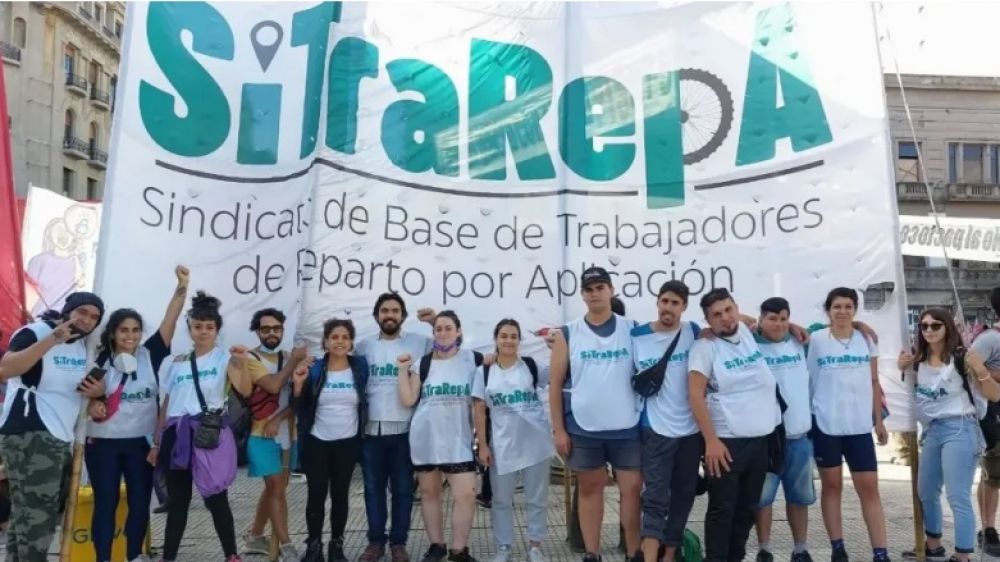 Repartidores de apps: estiman que ya son 350.000 y advierten por bajos ingresos, endeudamiento y control algor�tmico