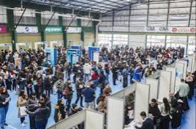 La Ciudad pone en marcha un procedimiento para anticipar crisis laborales y proteger el empleo