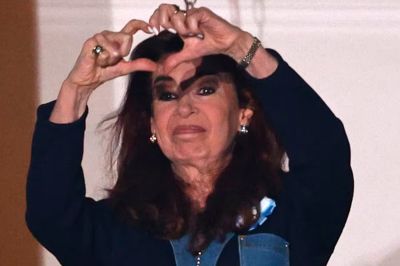 A cuatro a�os del atentado, M�ximo Kirchner alent� una candidatura de Cristina y La C�mpora envi� un mensaje directo a Kicillof