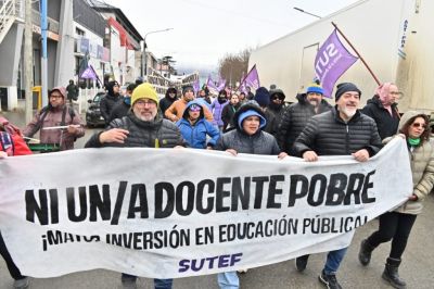 El FreSU meti� una multitud en Tierra del Fuego en medio de la huelga docente