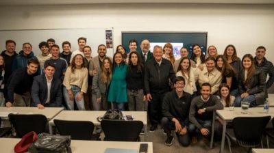 Barrionuevo llam� a construir un nuevo liderazgo pol�tico de cara a 2027