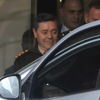 En las FFAA sospechan que el anuncio de Milei es la antesala para dejar una base naval en manos de Trump