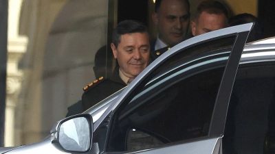 En las FFAA sospechan que el anuncio de Milei es la antesala para dejar una base naval en manos de Trump