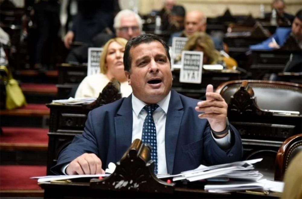Casaretto pica en punta para unificar al peronismo entrerriano rumbo a 2027