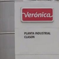 L�cteos Ver�nica vende sus dos plantas m�s importantes en Santa Fe en medio de una crisis que afecta a los m�s de 300 trabajadores