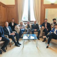El Gobierno avanza con medidas por las Malvinas, mientras polariza con Kicillof y espera la posible visita de un magnate