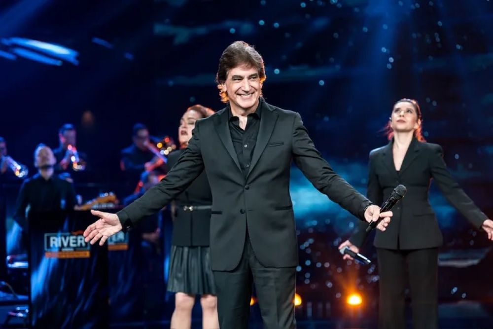Un acto de fe con olor a pol�tica: Dante Gebel prepara un show masivo en el estadio de V�lez