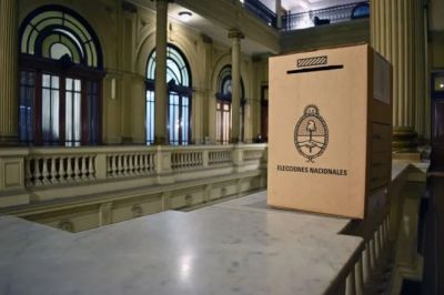 La C�mara Nacional Electoral apura al Congreso por la reforma pol�tica