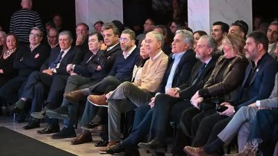 Un homenaje a De la Sota dej� postales de unidad en el peronismo