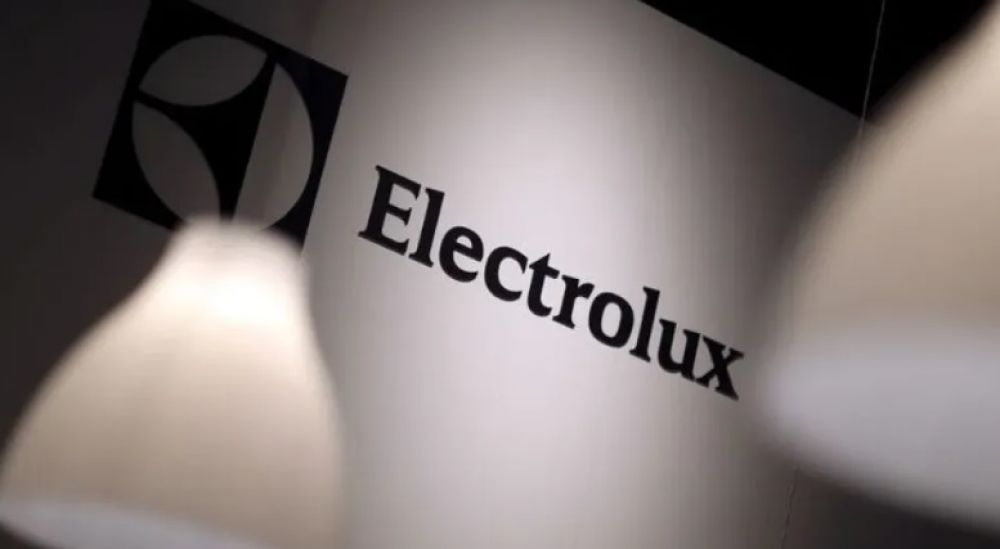 Electrolux: sindicatos italianos convocaron una huelga contra el cierre de una planta y 1.450 despidos