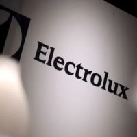 Electrolux: sindicatos italianos convocaron una huelga contra el cierre de una planta y 1.450 despidos