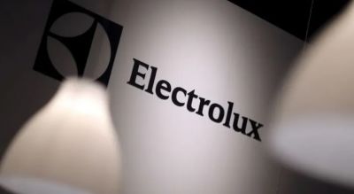 Electrolux: sindicatos italianos convocaron una huelga contra el cierre de una planta y 1.450 despidos