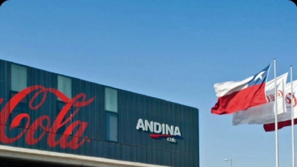 Chile celebra una inversi�n multimillonaria de Coca-Cola por m�s de $720 mil millones hasta 2030