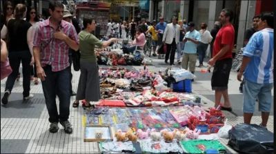 La �reconversi�n� de Milei para los trabajadores: 350.000 dejaron puestos registrados e ingresaron en la informalidad