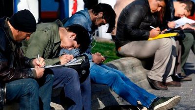 El empleo privado toc� su nivel m�s bajo en 50 meses y perdi� m�s de 246 mil puestos desde 2023