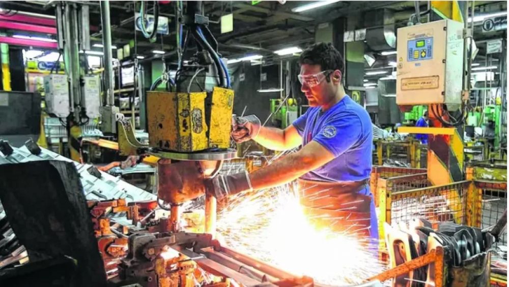 Las pymes perdieron 15.200 empleos en un a�o y cerraron casi 1.000 empresas desde 2023