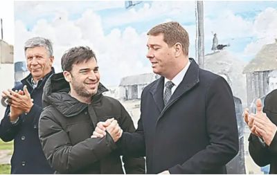 Torres, junto a Biss, anunci� viviendas para los vecinos de Rawson y destac� el avance de obras estrat�gicas