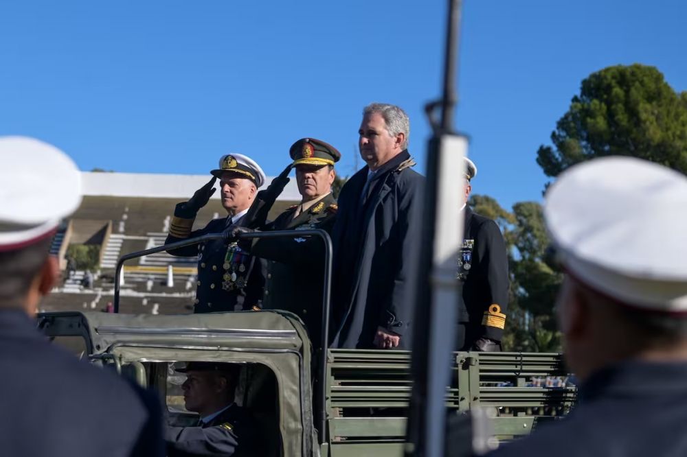 La Armada apart� a nueve militares involucrados en la denuncia por maniobras de fraude