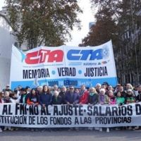 Las dos CTA intimaron al gobierno y exigen reabrir la discusi�n por el salario m�nimo